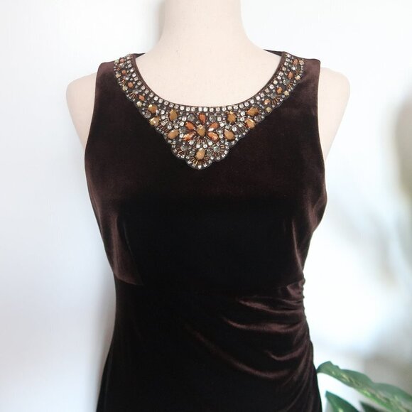 Eliza J. Brown Velvet Rhinestone / Gem Embellished Ruched Sheath Dress Size 8 - Picture 6 of 13